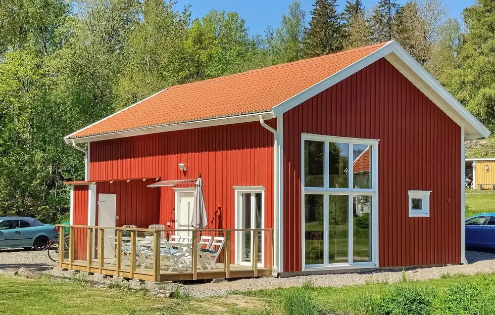 Stunning Home in Vänersborg With 3 Bedrooms and Wifi