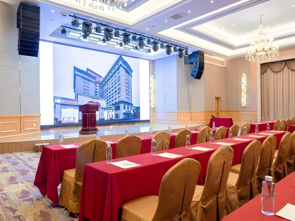 Vienna International Hotel Shanghai Pudong New District Dishui Lake Univeristy City
