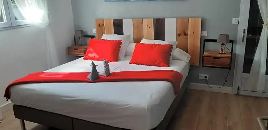 Hébergement Chambre D'Hôtes Grau Du Roi Mas Des Marines Piscine Adult Only