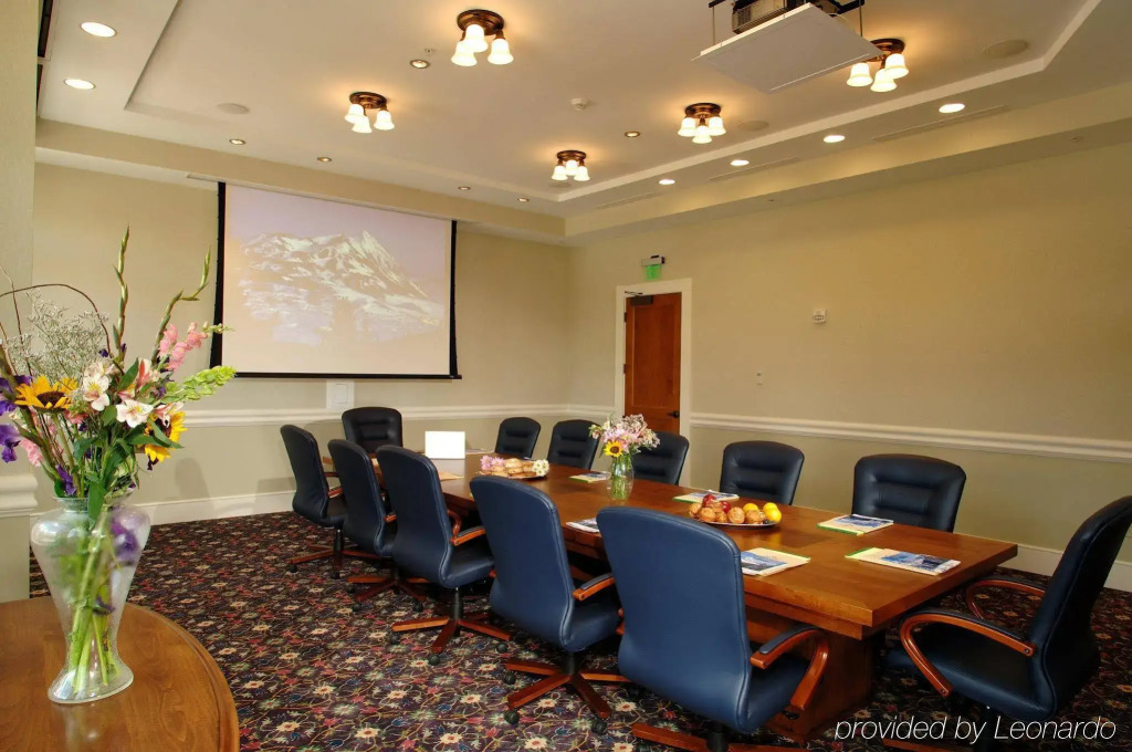The Lodge at Mountaineer Square, A Vail Resorts Property
