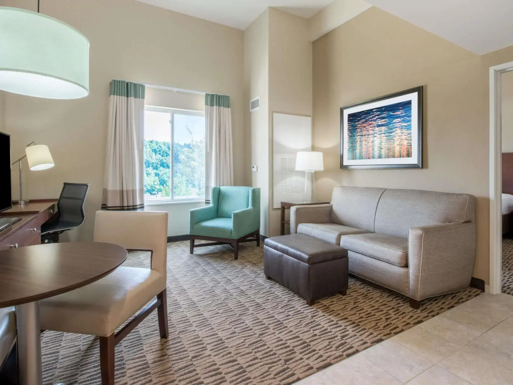 Hawthorn Suites by Wyndham Bridgeport