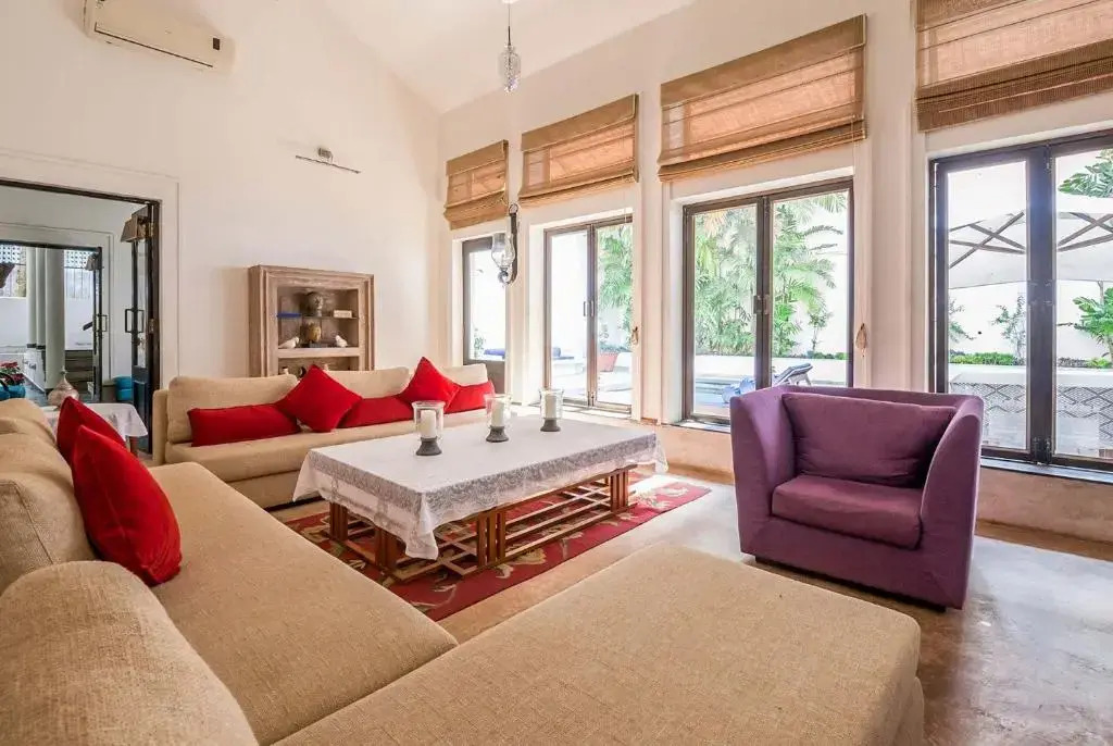 StayVista at La Bougainvillea with Heritage Home
