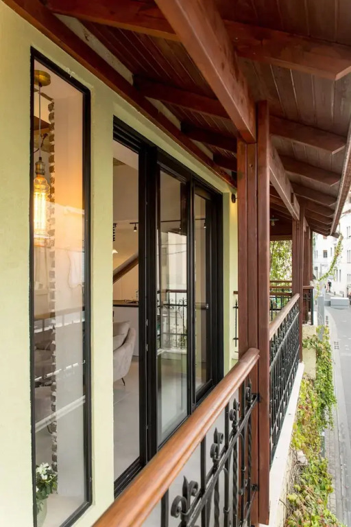 Sasson & Co Luxury 2 BR Apt On Shabazi