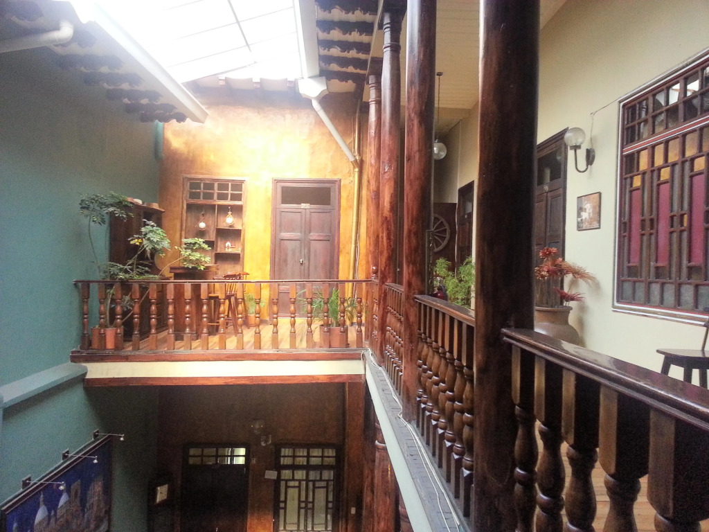 Hotel Majestic 1 Centro histórico Cuenca