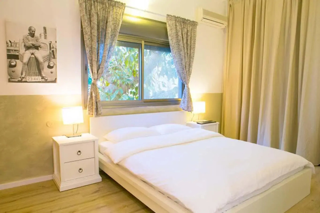 Luxury 2BR Apt on the Beach