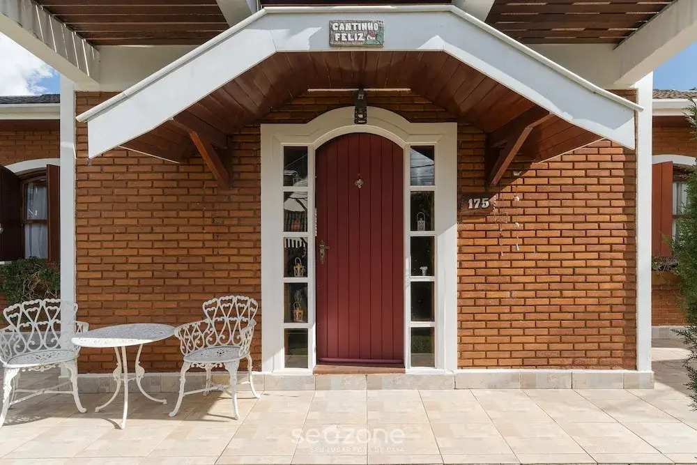 Large House W/fireplace in Campos do Jordao Ras175