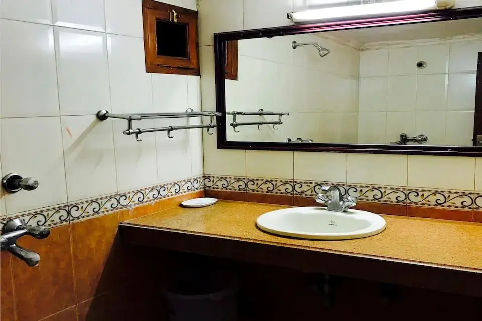 Hotel Shiraz Castle