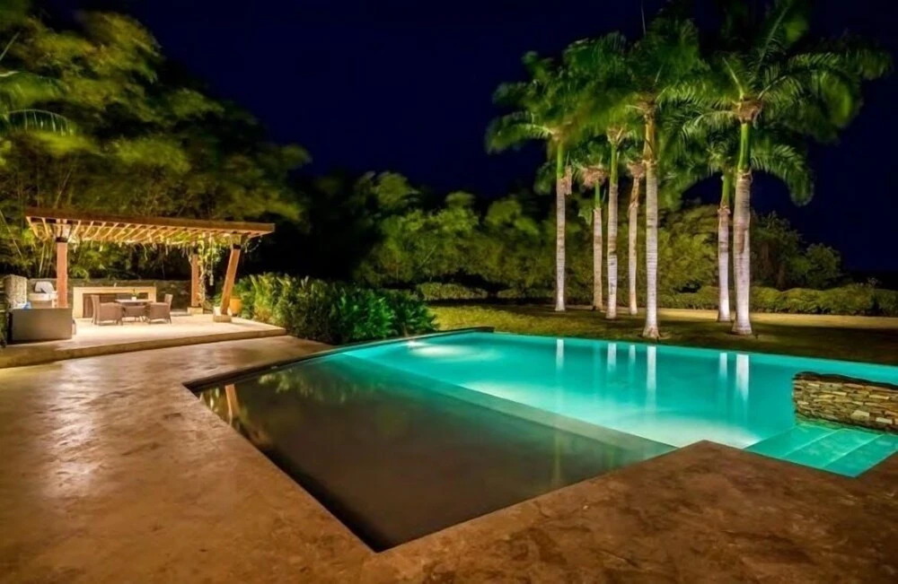 Oasis Casa Condo