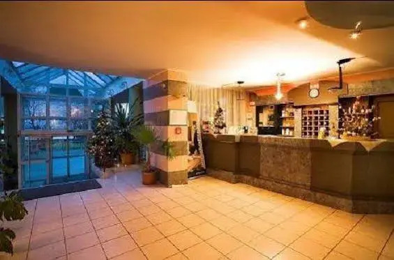 Hotel Echo