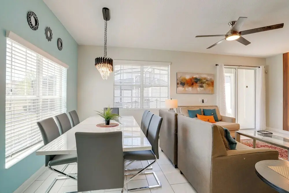 Kissimmee Getaway w/ Pool Access: 5 Mi to Disney