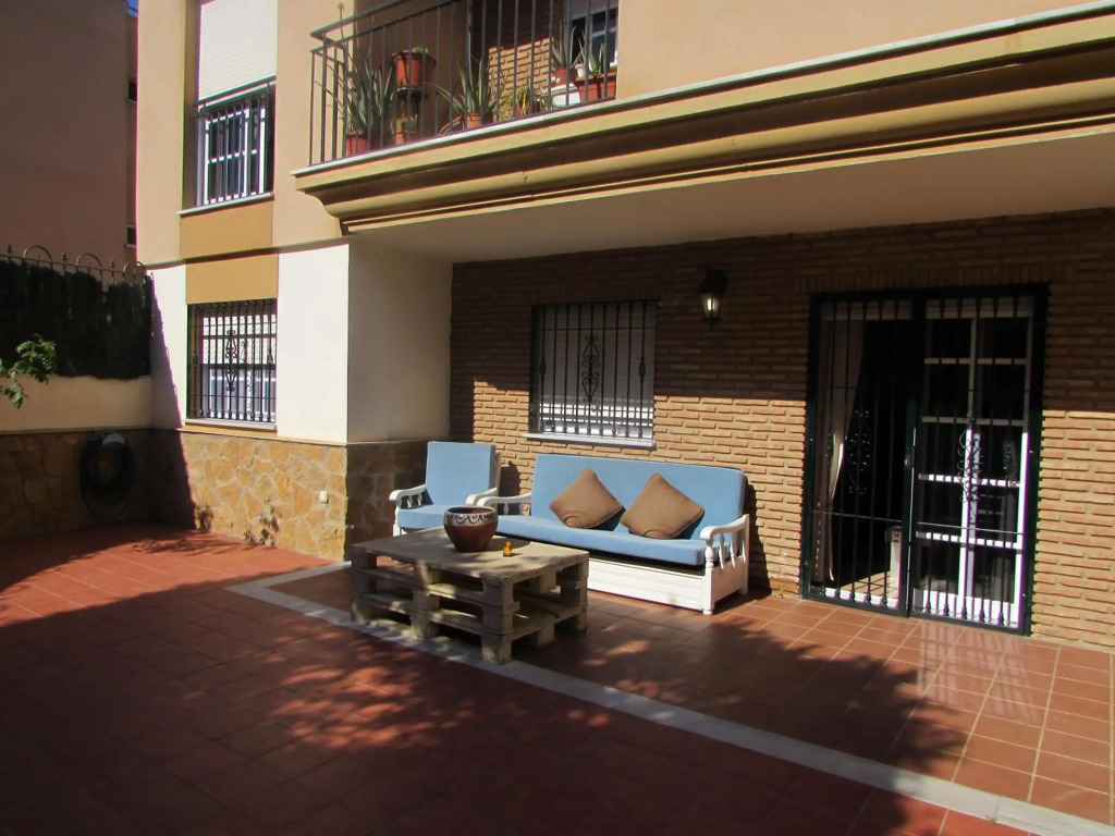 Vera Big Family Home