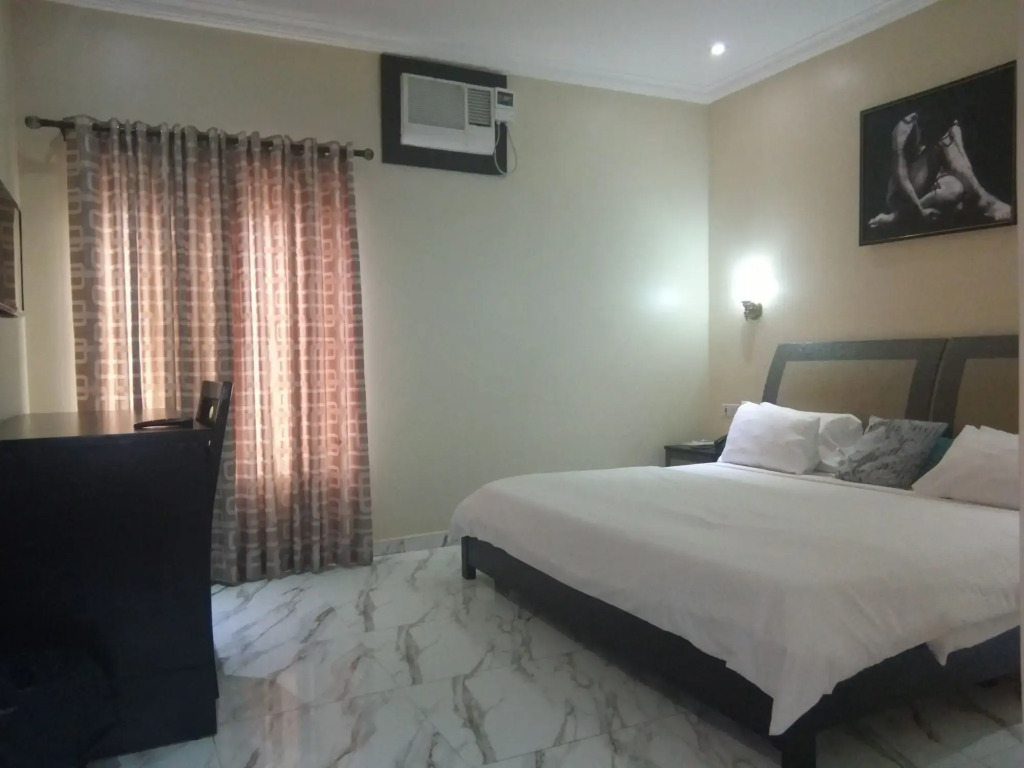 Allen Suites