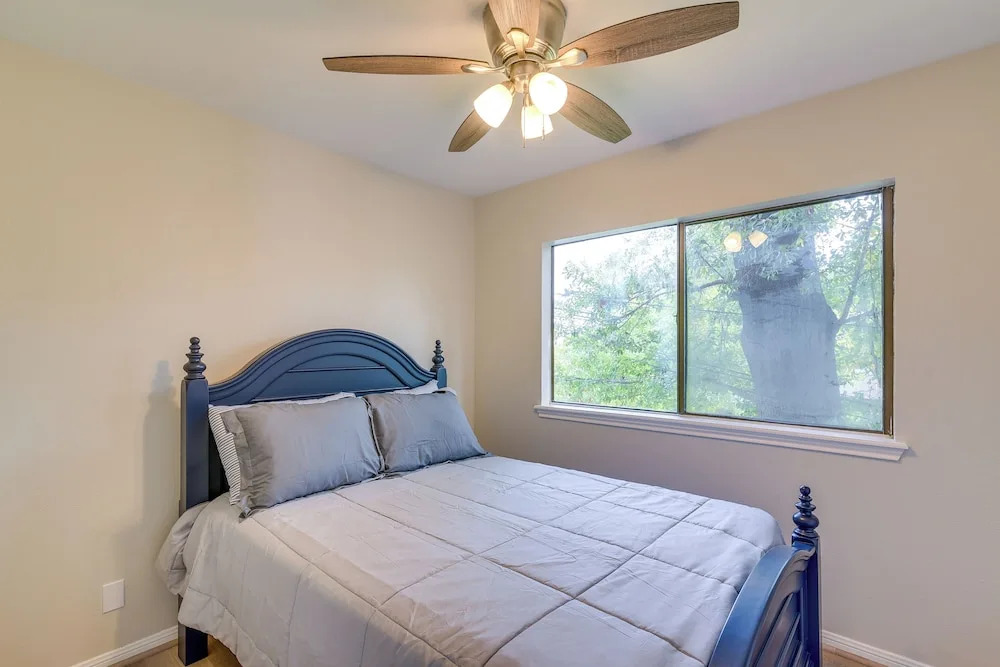 1 Mi to Rice! Pet-friendly, Modern Apt in Houston