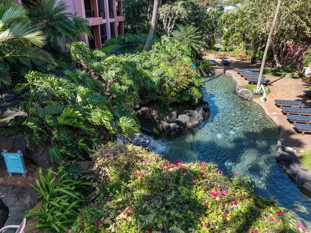Petite Retreat at Kahana Falls