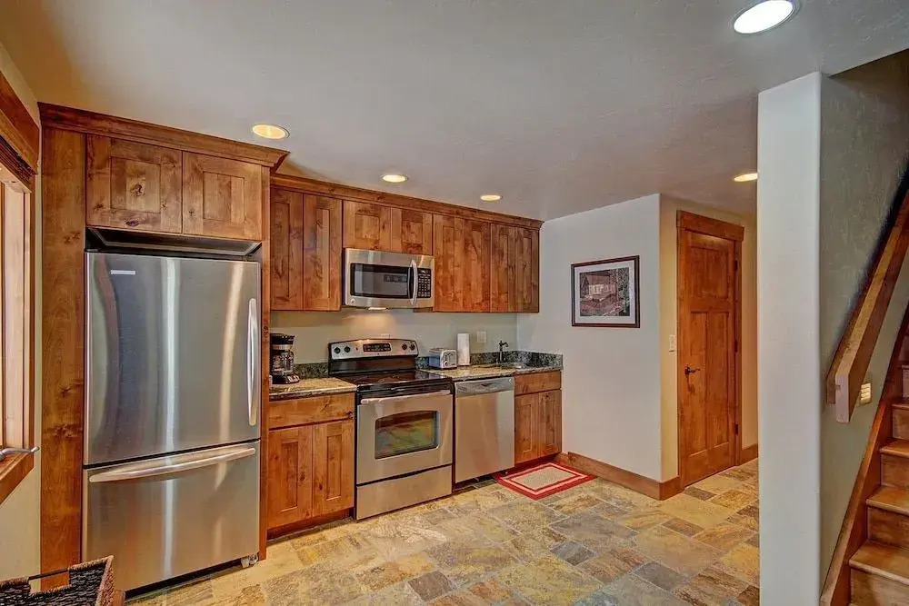 Casa De Plata 5 Bedroom Home by RedAwning