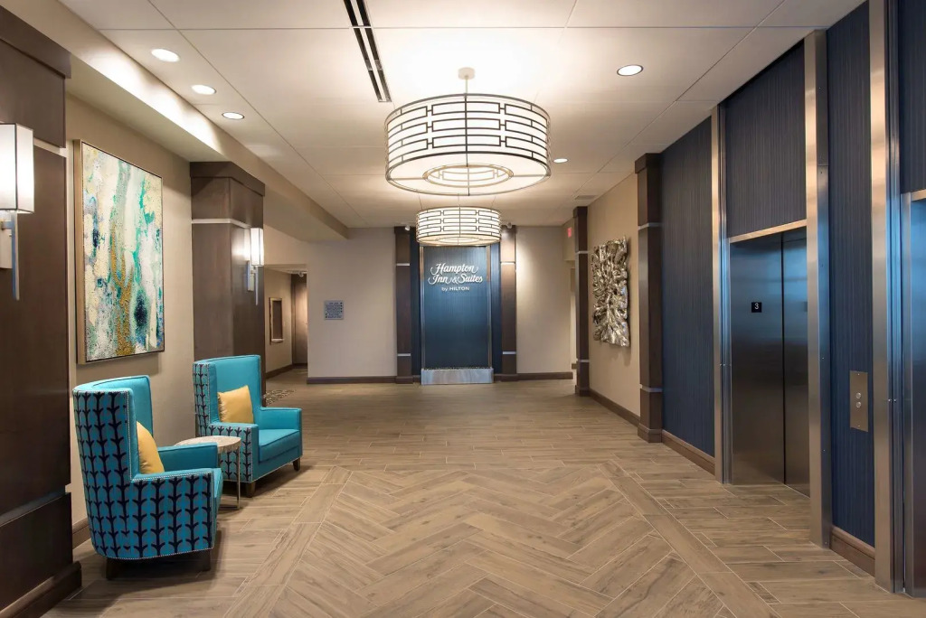 Hampton Inn & Suites Grand Rapids Downtown