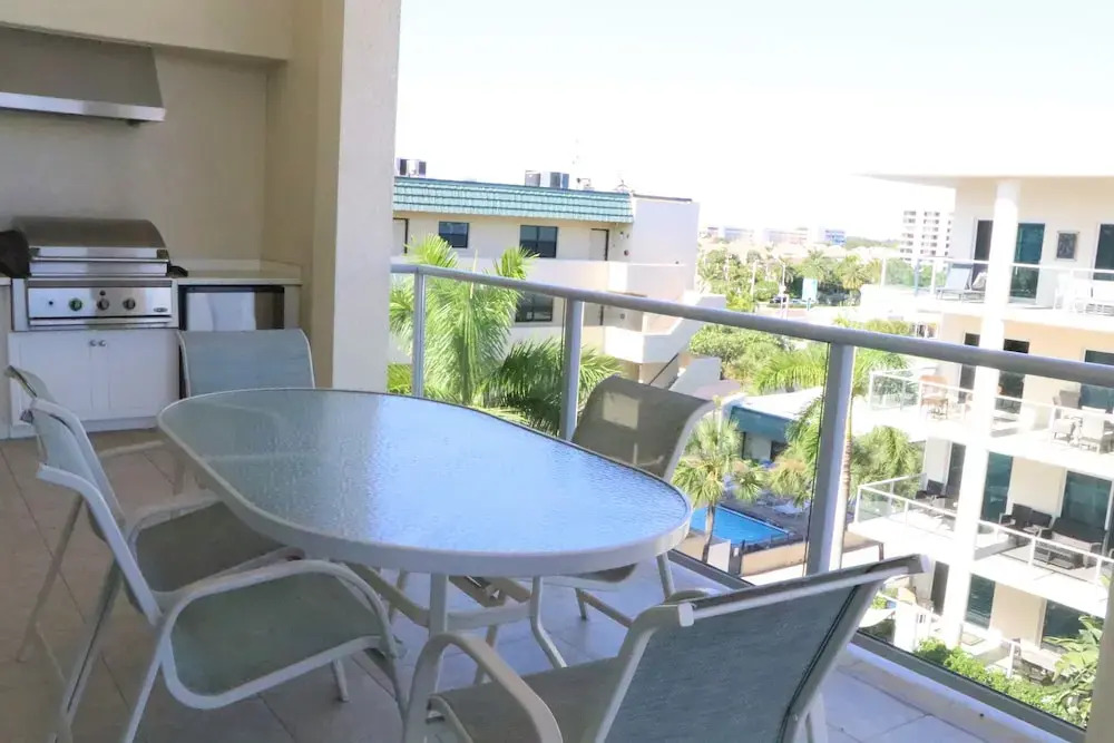 Crescent Siesta Key - 503 3 Bedrooms 2 Bathrooms Condo