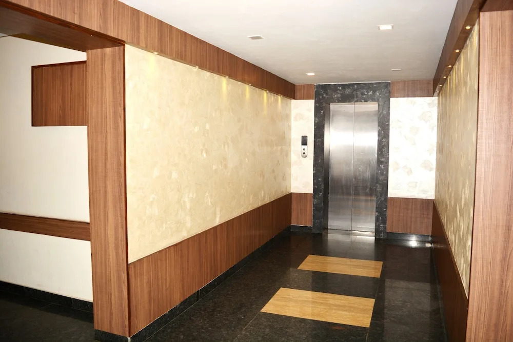 Krrish Clarks Inn