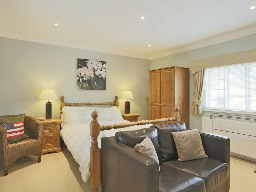 Holiday Home of Exceptional High Quality With Breathtaking Garden and Summer House