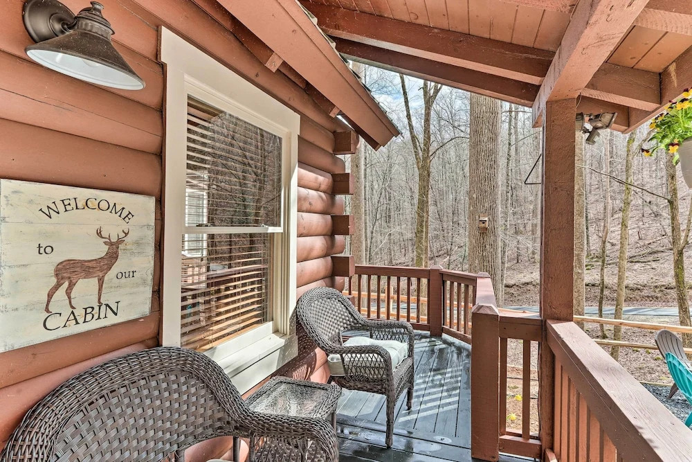 Stunning Ellijay Cabin w/ Community Amenities