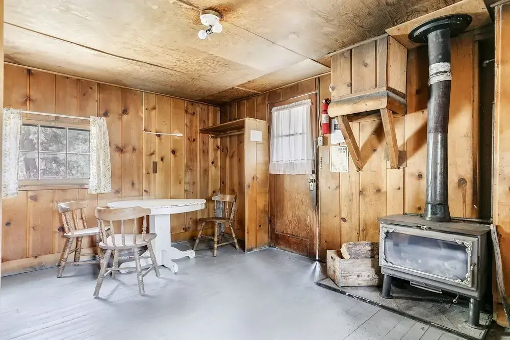 Sawtooth Lodge