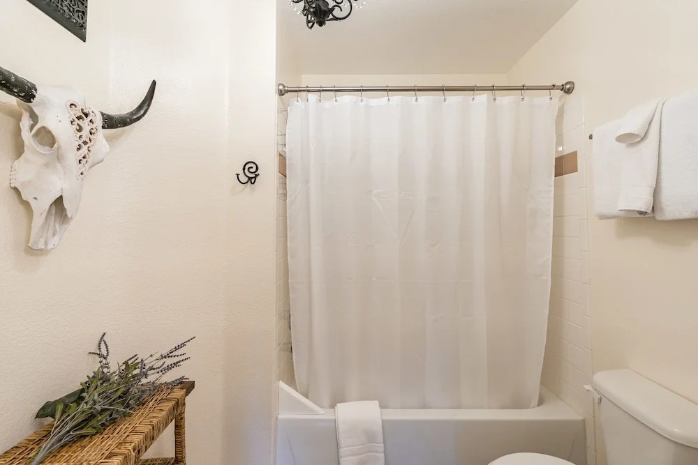 S 1425 2 Bedroom Condo by RedAwning