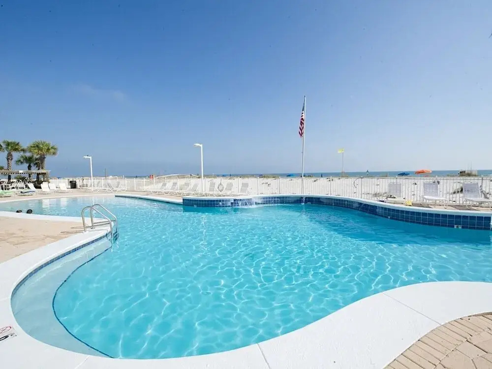 949 West Beach Condo - 2 Br condo by RedAwning