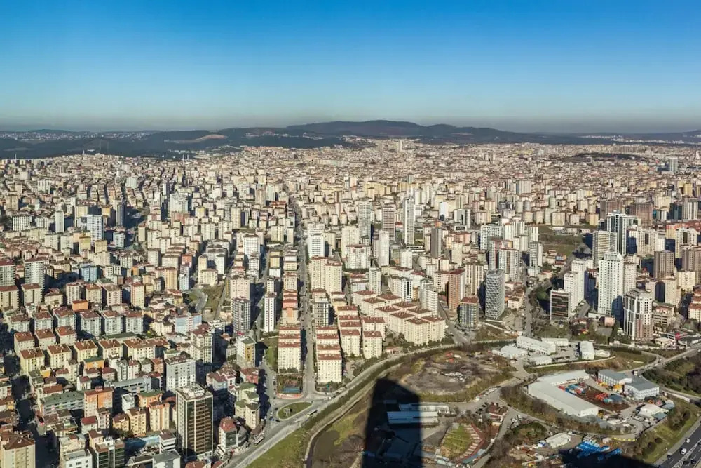 Studio Flat with Panoramic City View in Atasehir