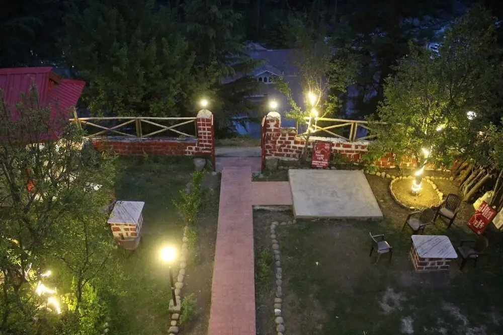 Red House Cafe Manali