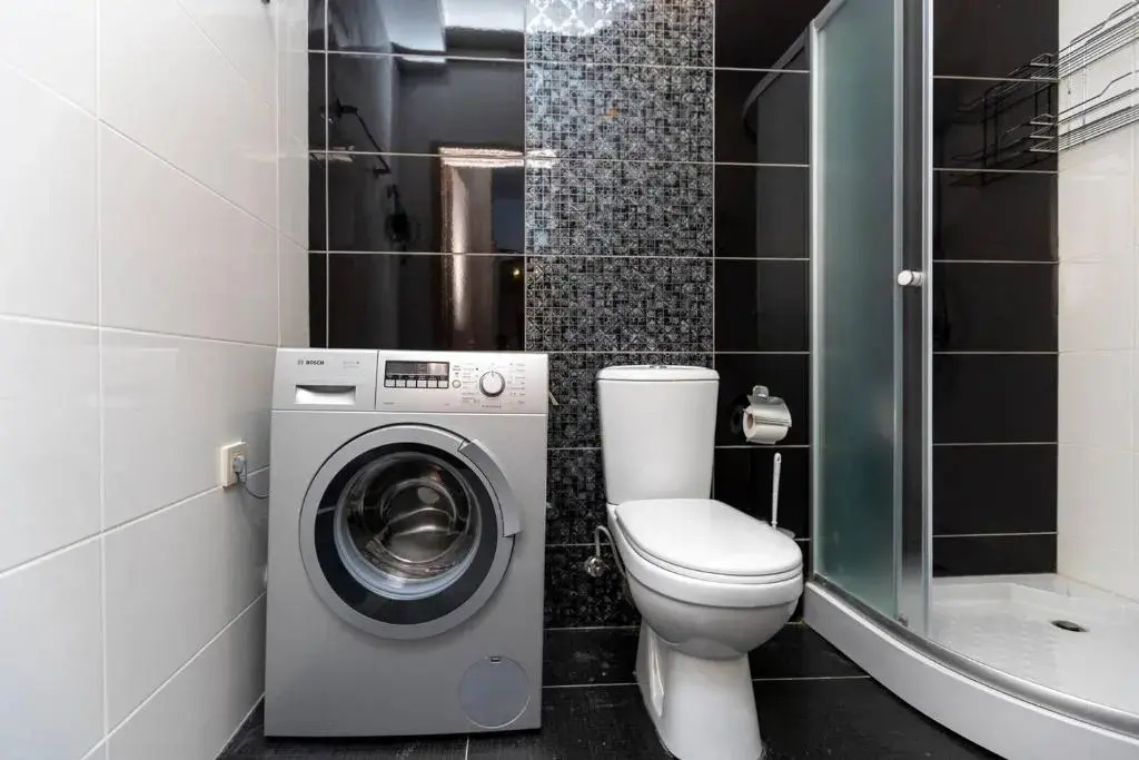 2 studio apartments w balcony in old Tbilisi