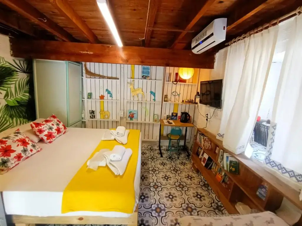 Mell10 House