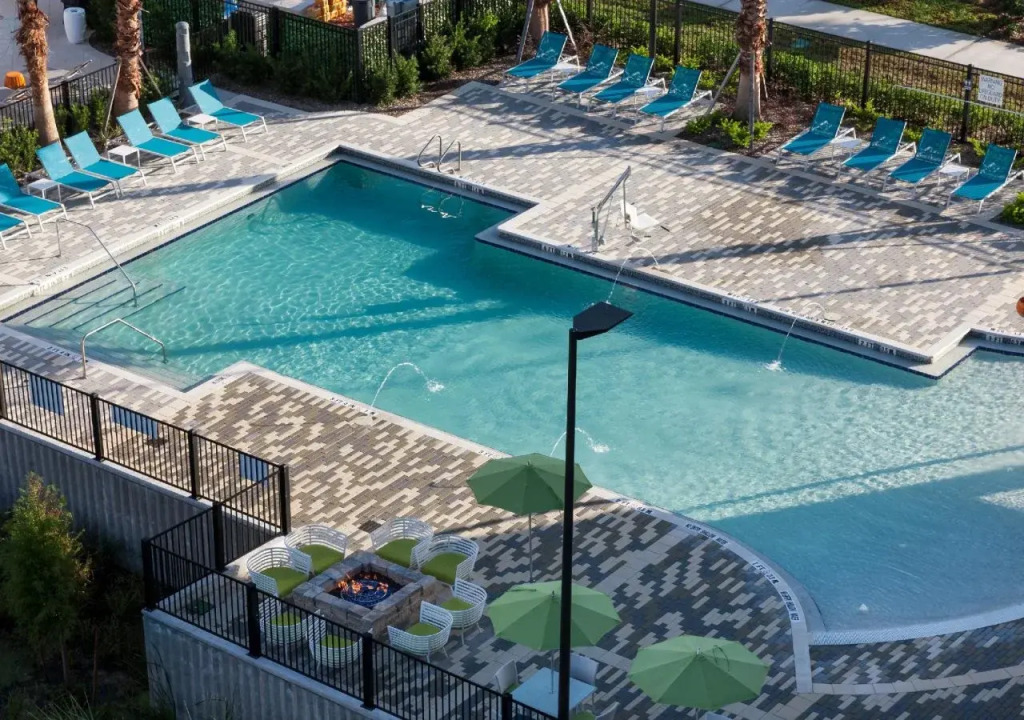 Holiday Inn Express & Suites Orlando At SeaWorld by IHG
