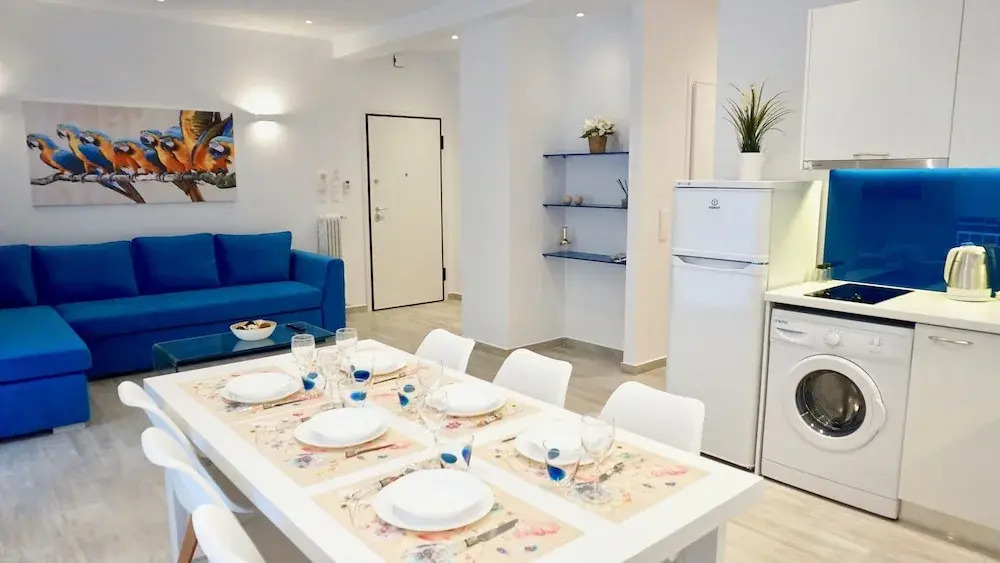 Modern & Central Apt in Athens