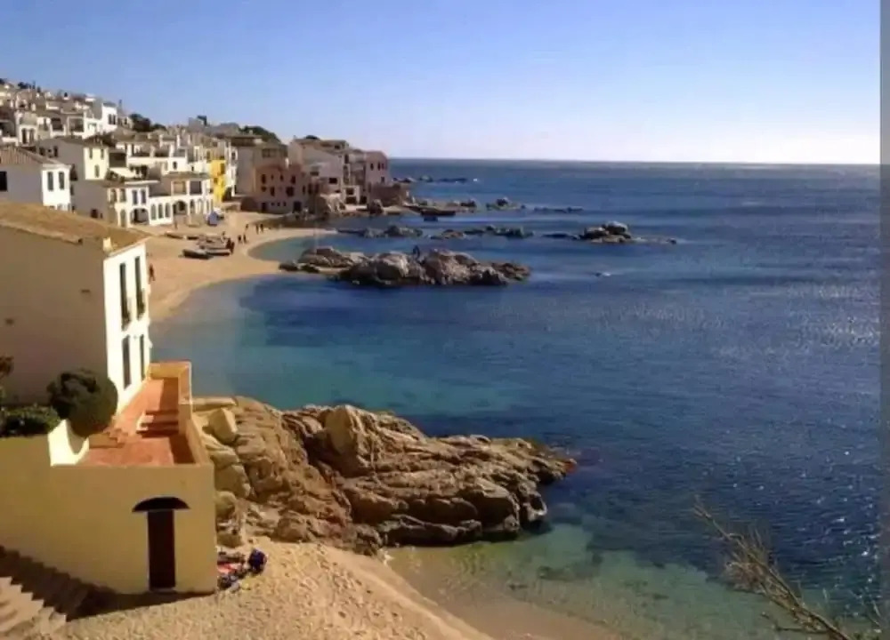 Studio in Spain Near Beach & Mountain Views