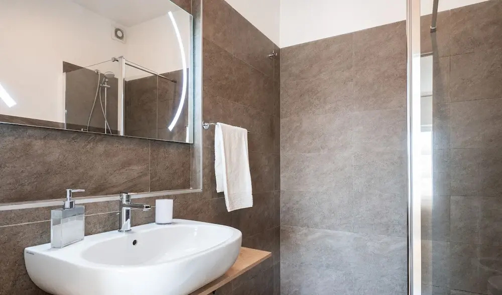 Barirooms - Carulli Suites