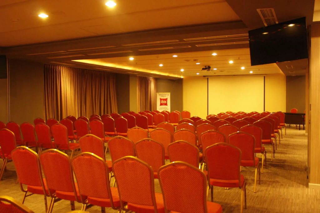 Ibis Surabaya City Center