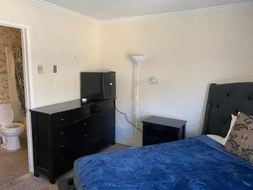 Warm Unit W-Private Bath-C04