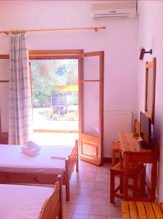 Reggis Apartments