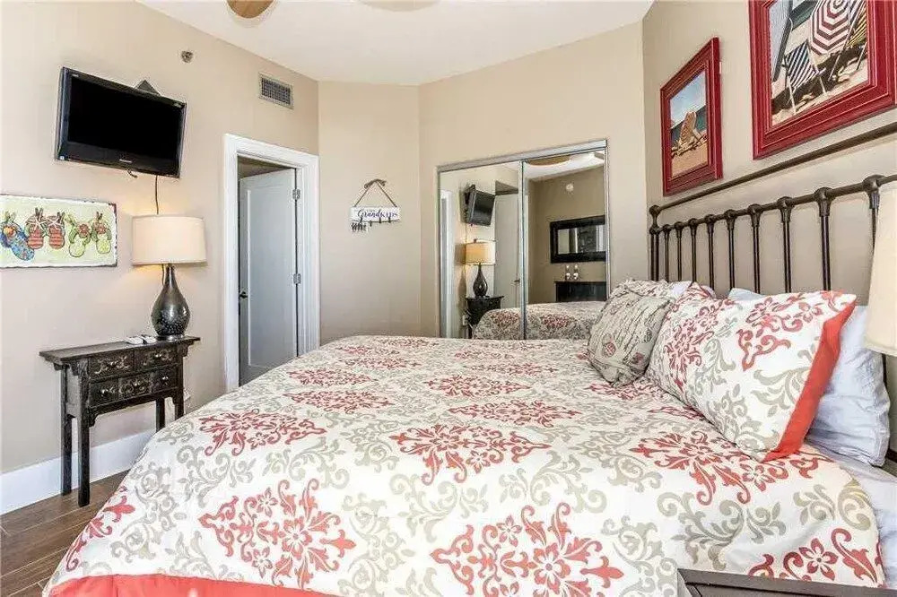 Bella Luna 1001 - 3 Br condo by RedAwning