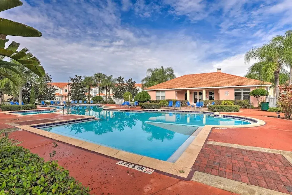 10 Mi to Wdw: Gated Townhome w/ Themed Rooms!