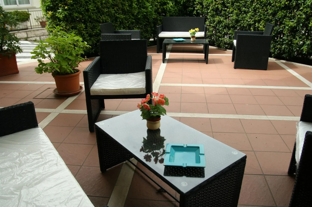 Hotel Elena