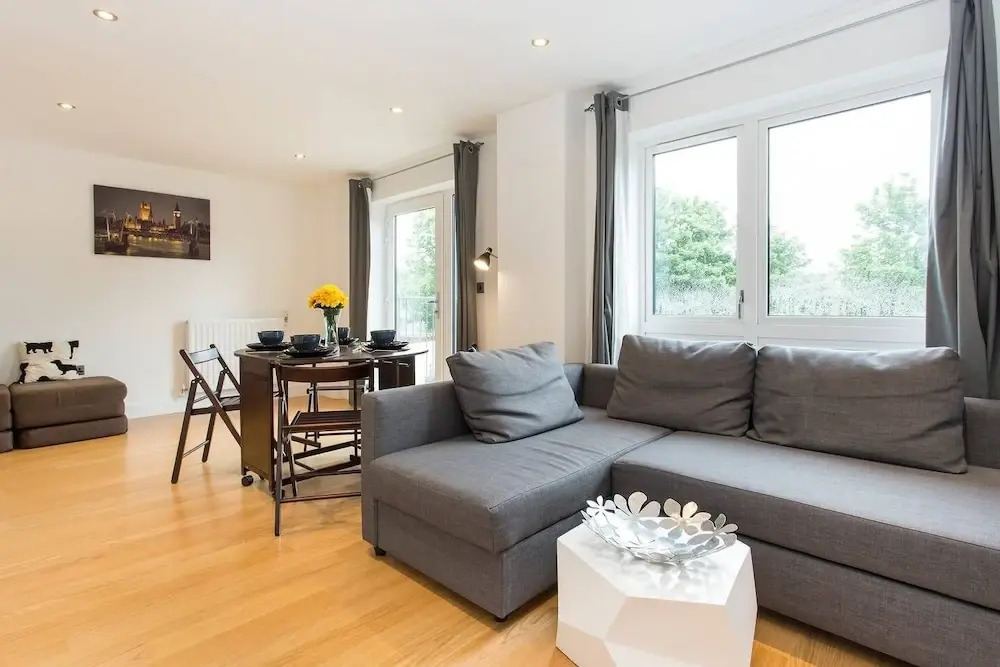 Newly apt for 6 in Greenwich/by Westcombe Park st
