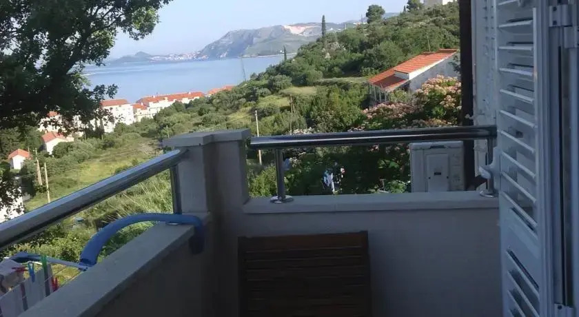 Apartment Biserka