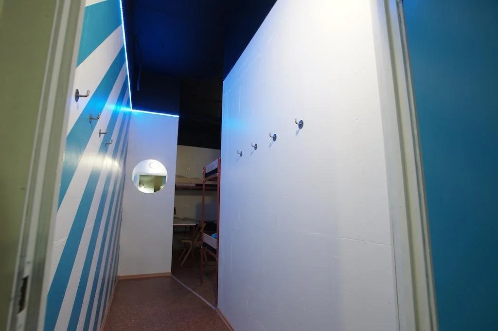2X2, mini-hotel
