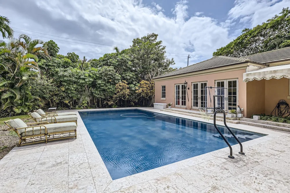 Toad Hall, 5br, 6 ba