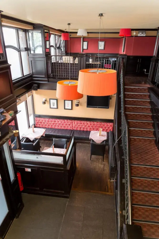 Marine Court Hotel