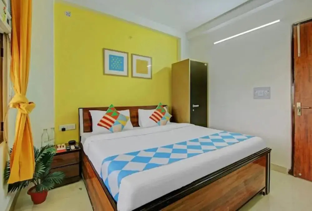 Green Orbit Hotel