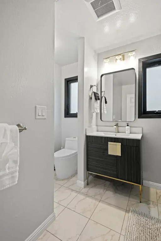 Marbella Lane 3BR Penthouse Executive Suite SFO