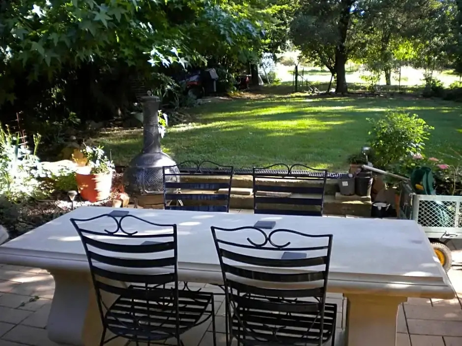 Hillview Oak B&B