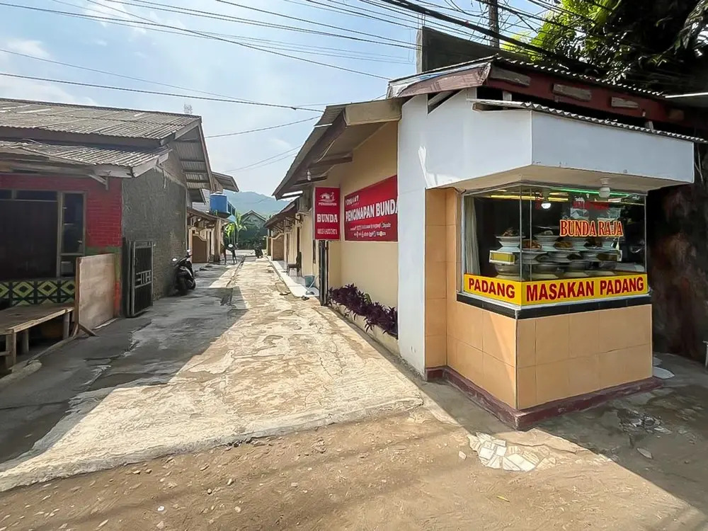 RedDoorz @ Penginapan Bunda Pelabuhanratu